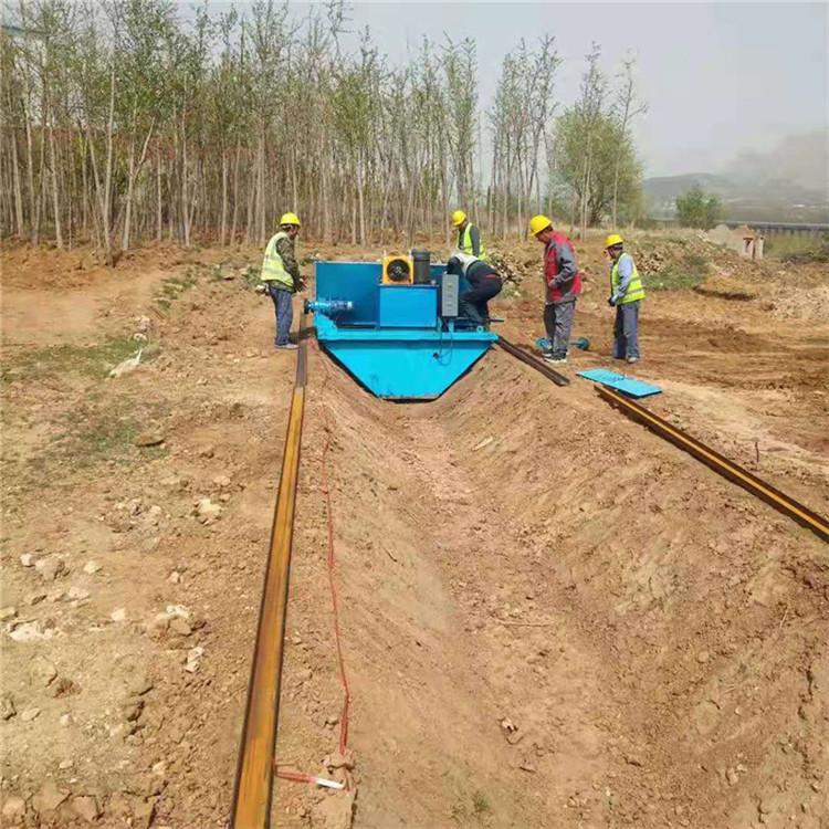 大型排水溝滑模機(jī)u形槽水溝襯砌機(jī)全自動(dòng)操作方便實(shí)用